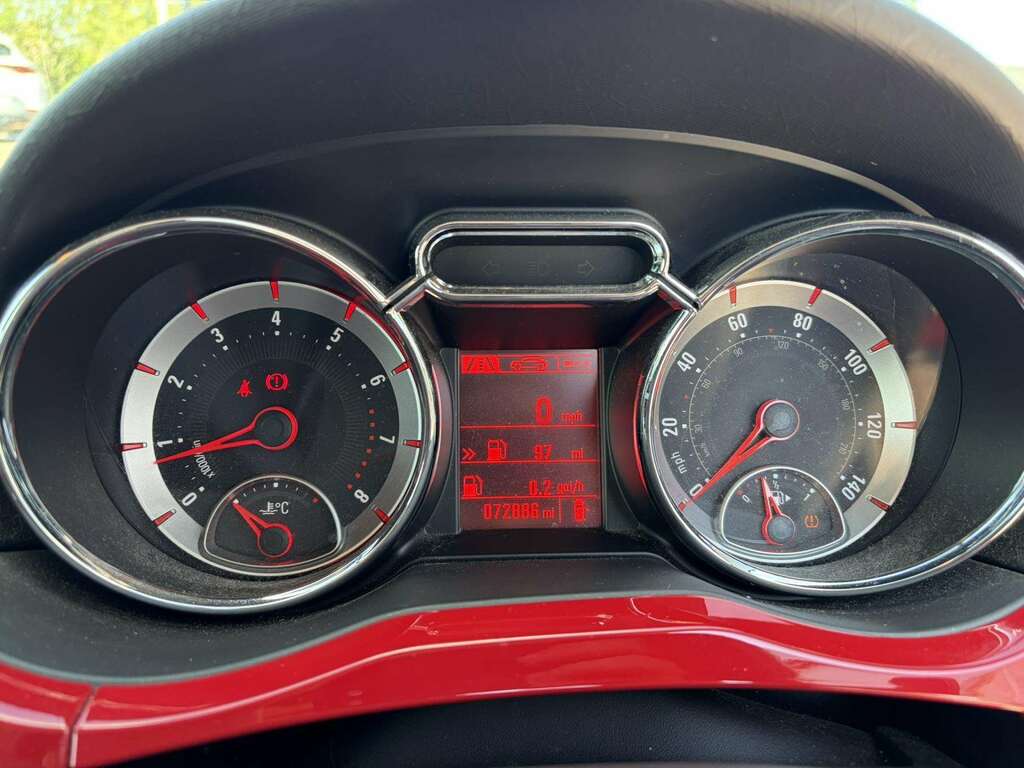 Vauxhall Adam 1.2 Energised 69 Bhp White #13
