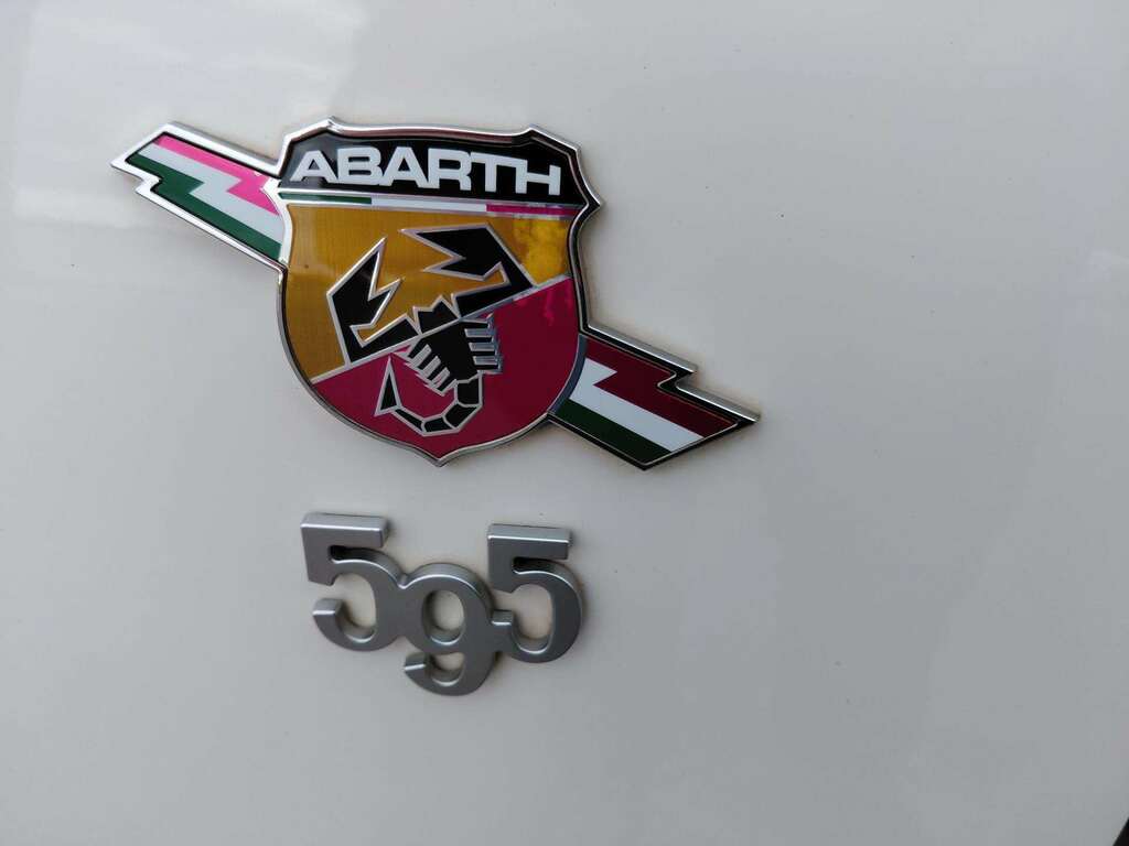 Abarth 595 1.4 T-jet 180 Competizione Red #35