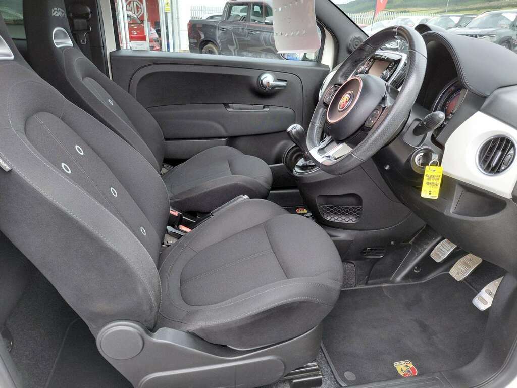 Abarth 595 1.4 T-jet 180 Competizione Red #20