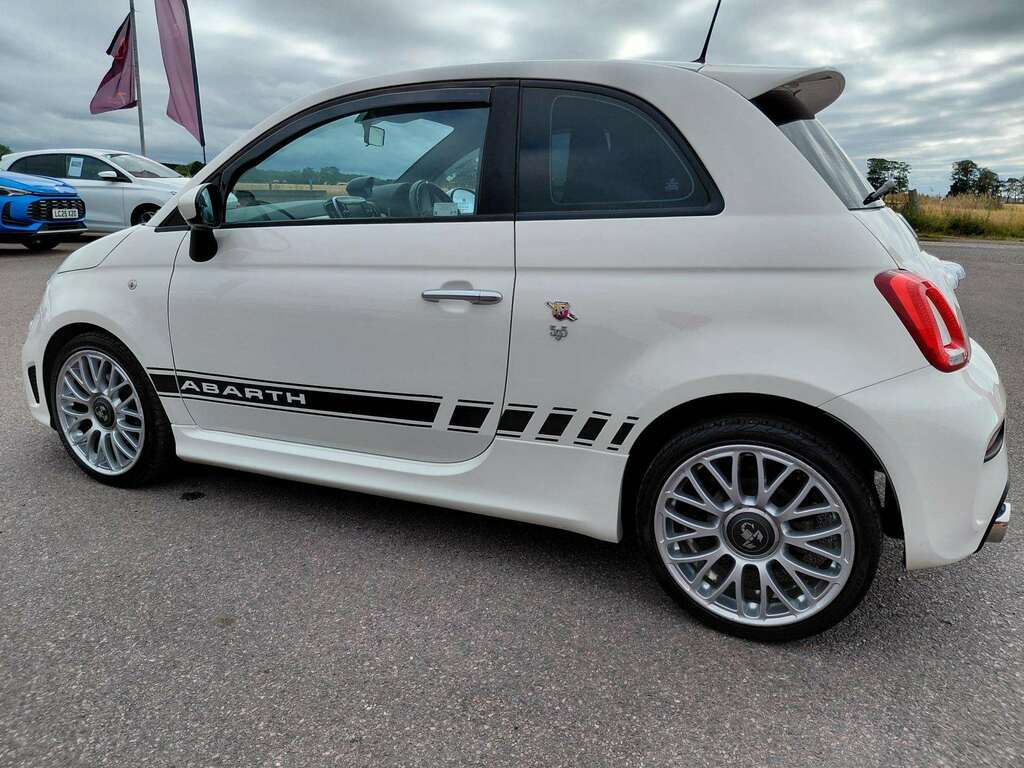 Abarth 595 1.4 T-jet 180 Competizione Red #10