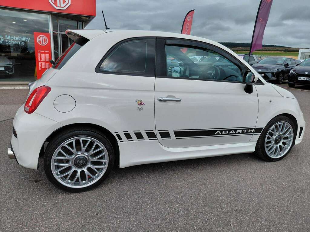 Abarth 595 1.4 T-jet 180 Competizione Red #16