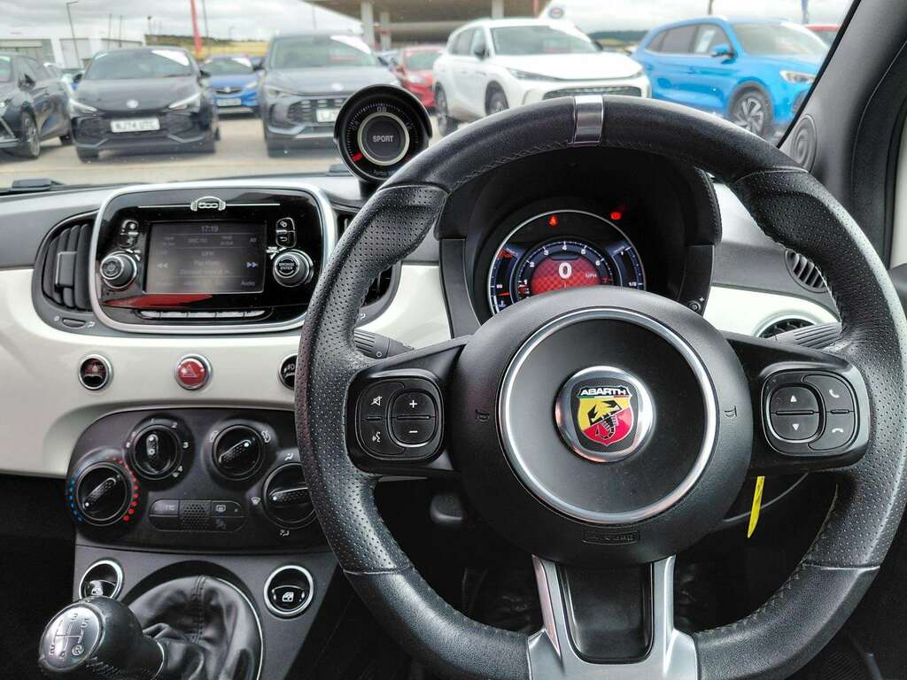 Abarth 595 1.4 T-jet 180 Competizione Red #26