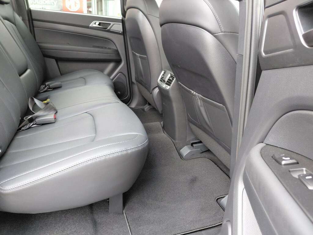 SsangYong Musso Saracen Auto #32
