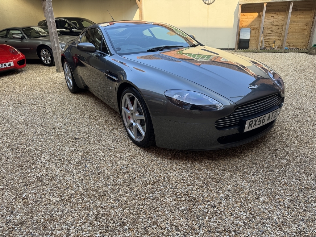 Aston Martin Vantage 2dr Black #19