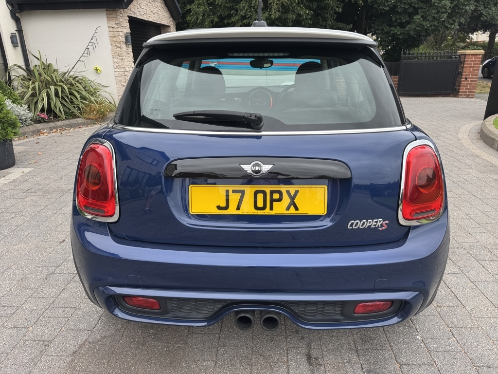 Mini Hatch Back Euro 6 Ss 136 Ps Black #15