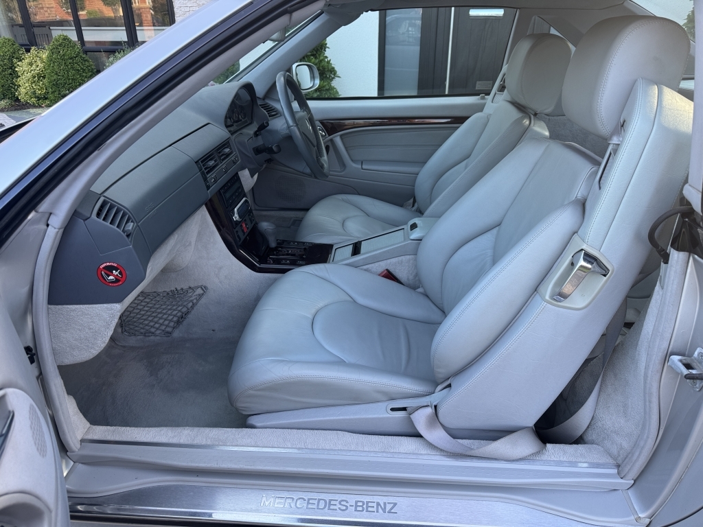 Mercedes-Benz SL Class V6  #17