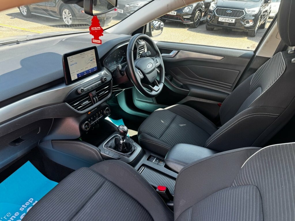 Ford Focus 1L Titanium BC68VYX Silver #3