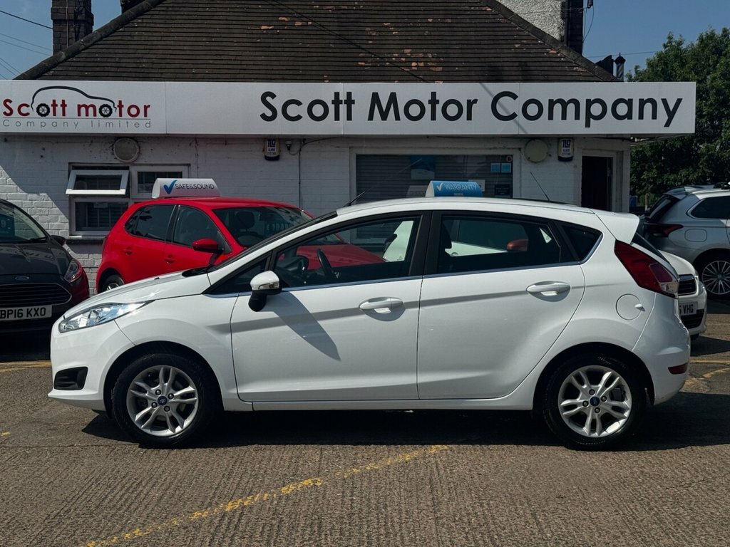 Ford Fiesta 1.3L Zetec White #5