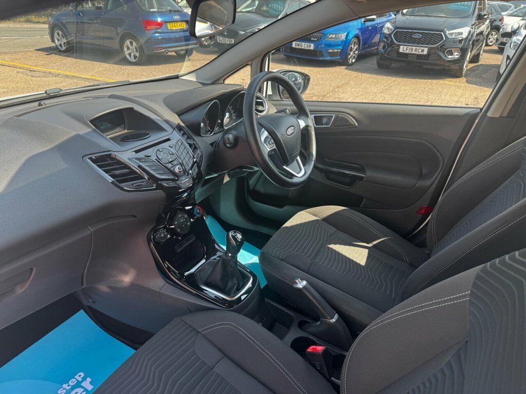 Ford Fiesta 1.3L Zetec White #3