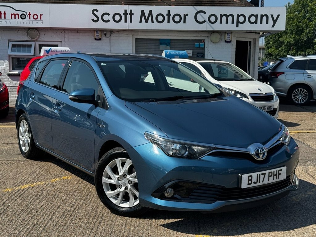Toyota Auris 1.8L Business Edition Blue