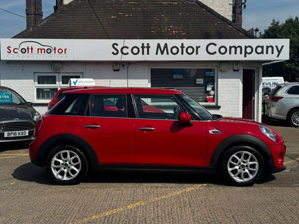 Mini Hatch 1.2L One Red #6