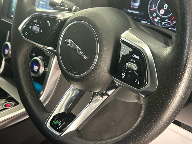 Jaguar XE D180 Rwd Black #11