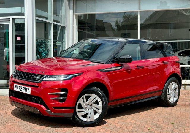 Land Rover Range Rover Evoque 1.5 P300e 12.2Kwh R-dynamic Red #4