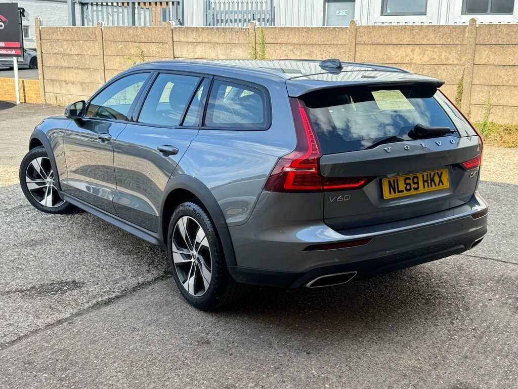 Volvo V60 Cross Country 2L Plus Grey #6