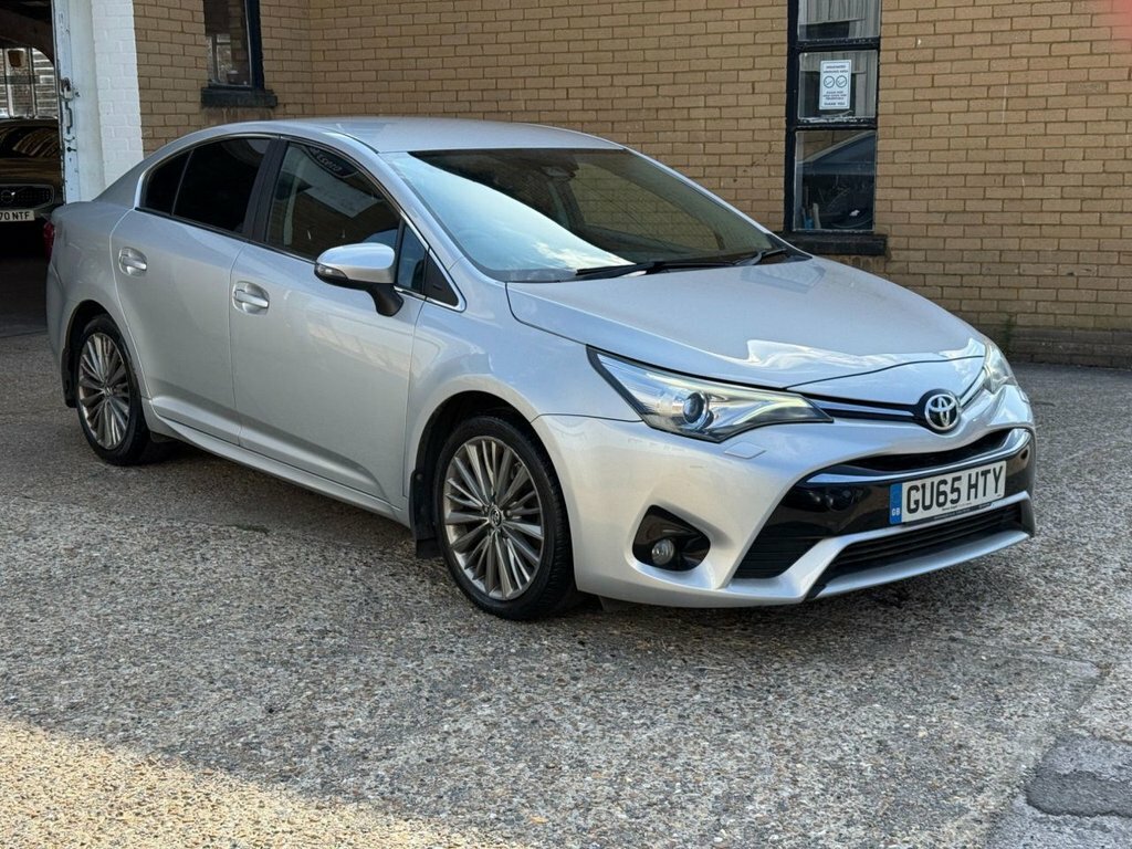 Toyota Avensis 2L Excel Silver