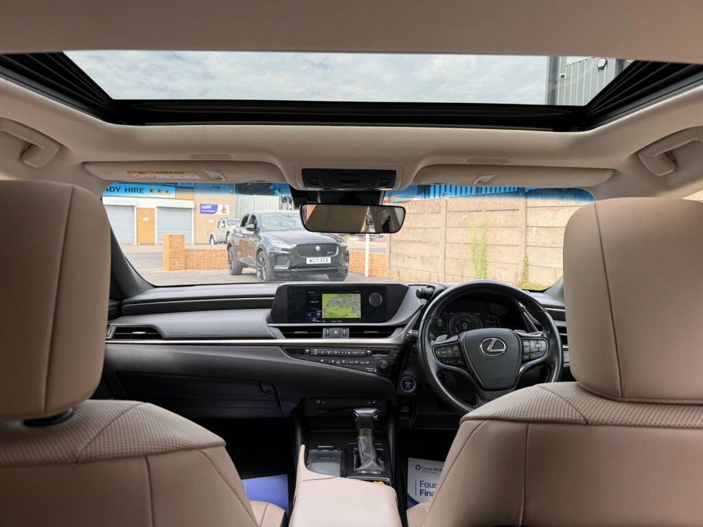 Lexus ES Saloon NJ69KFE Red #2