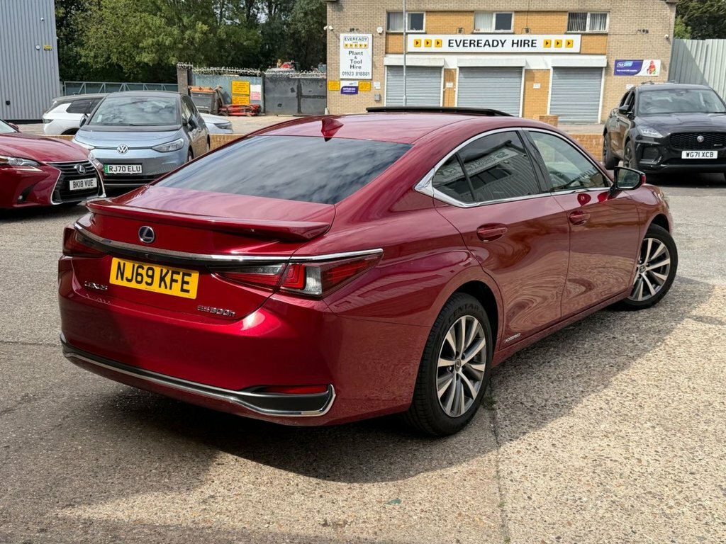 Lexus ES Saloon NJ69KFE Red #5