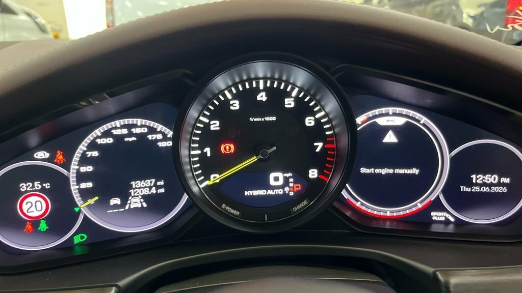 Porsche Panamera 2.9L 4 Platinum Edition Grey #5