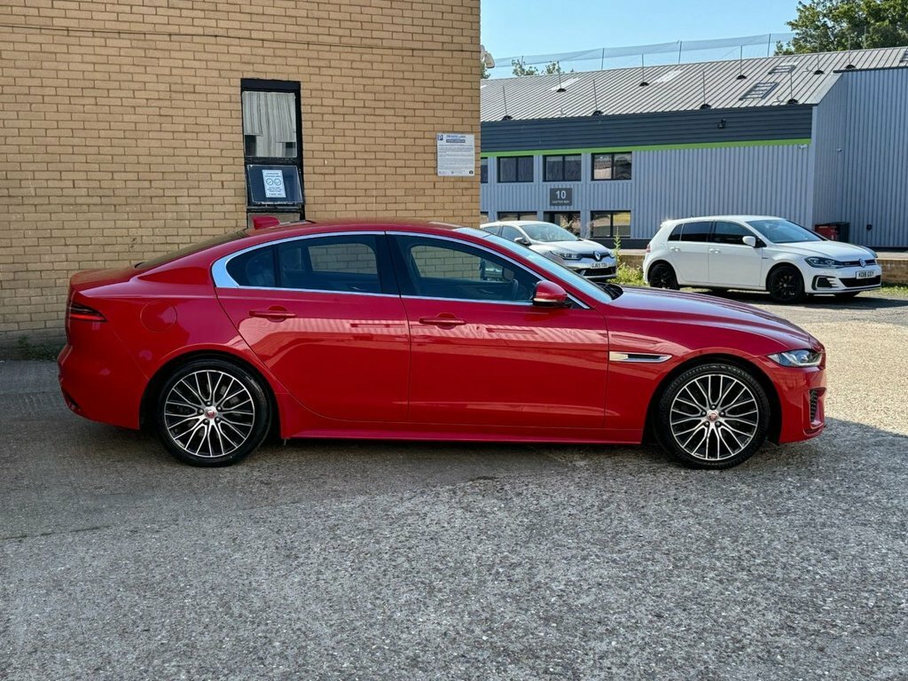 Jaguar XE 2L R-dynamic S UIG6005 Red #3