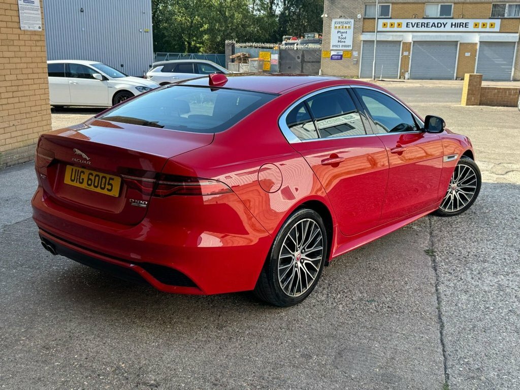 Jaguar XE 2L R-dynamic S UIG6005 Red #4