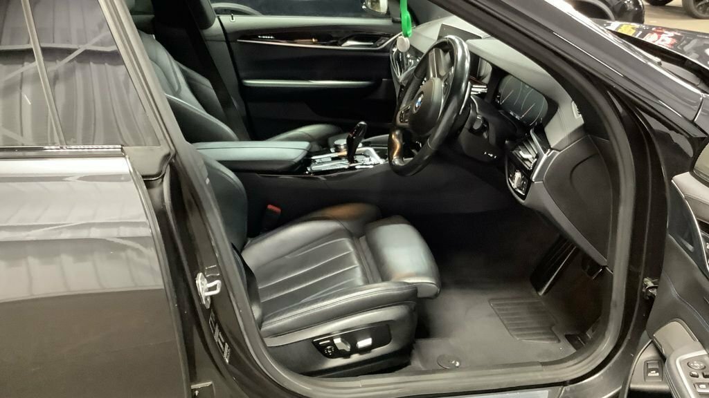 BMW 6 Series Gran Turismo 2L M Sport Grey #3