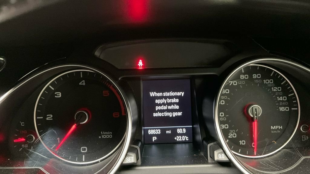 Audi A5 2L Black Edition Plus VA16DFK Black #4