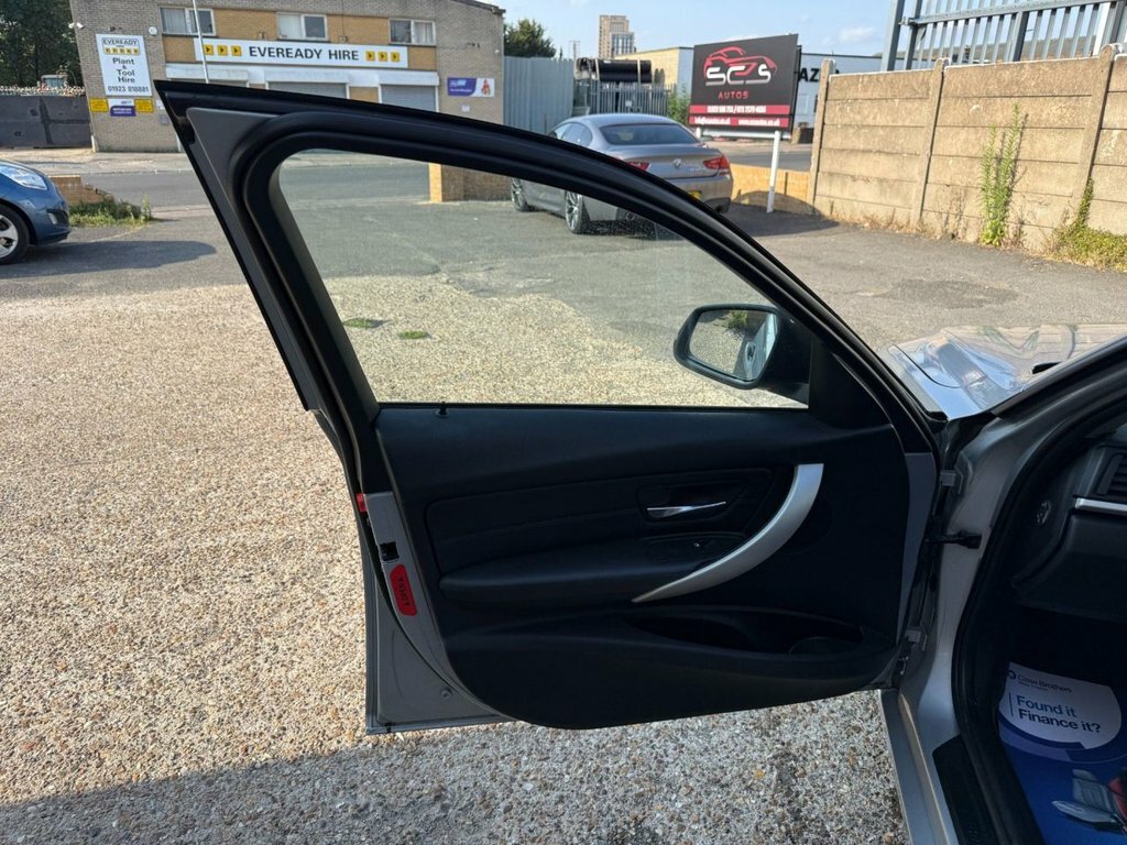 BMW 3 Series 320I Xdrive Se Step Silver #18