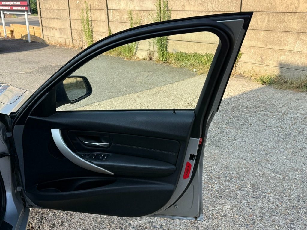 BMW 3 Series 320I Xdrive Se Step Silver #9