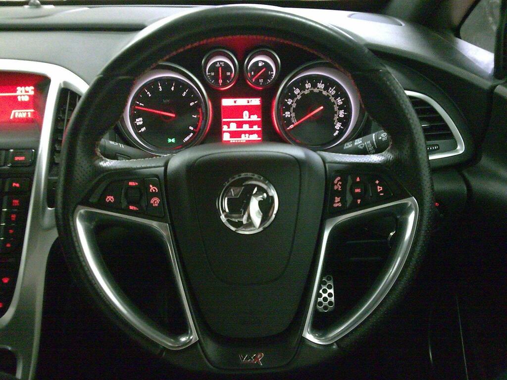 Vauxhall Astra GTC Sri Cdti Ss Black #18