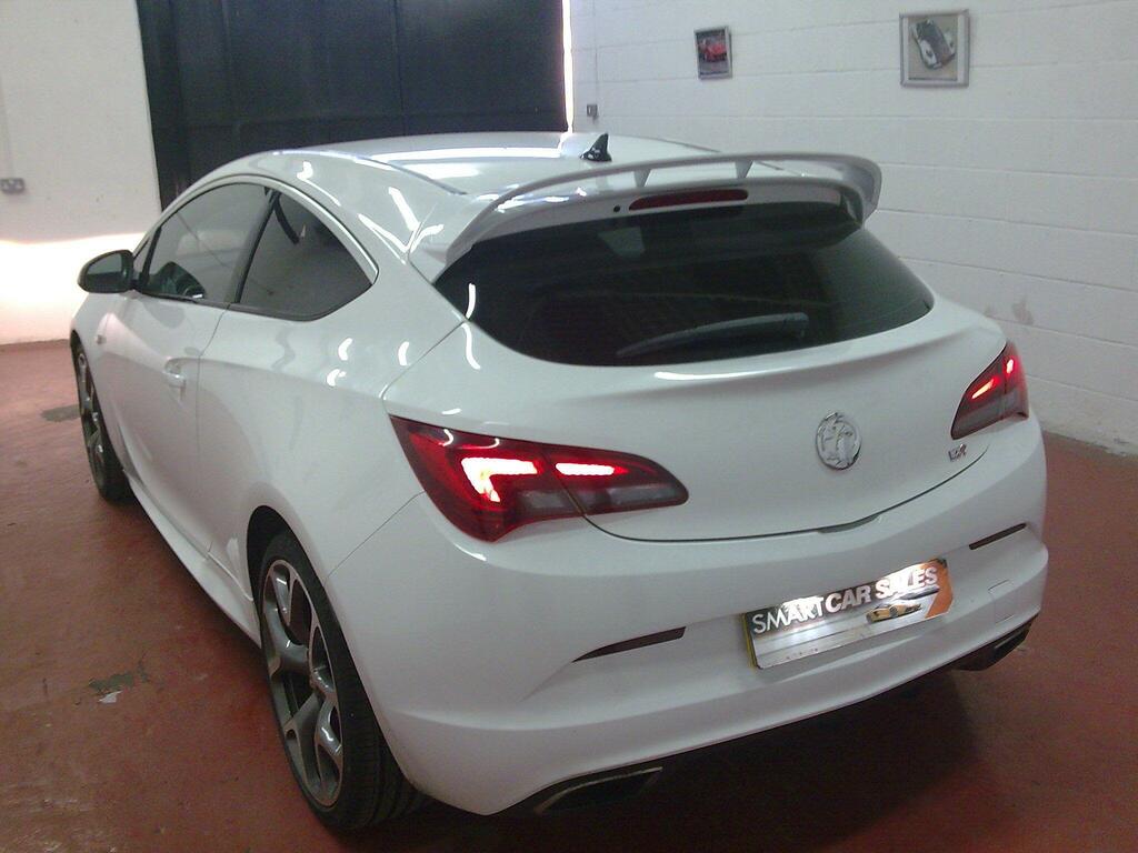 Vauxhall Astra GTC Sri Cdti Ss Black #27