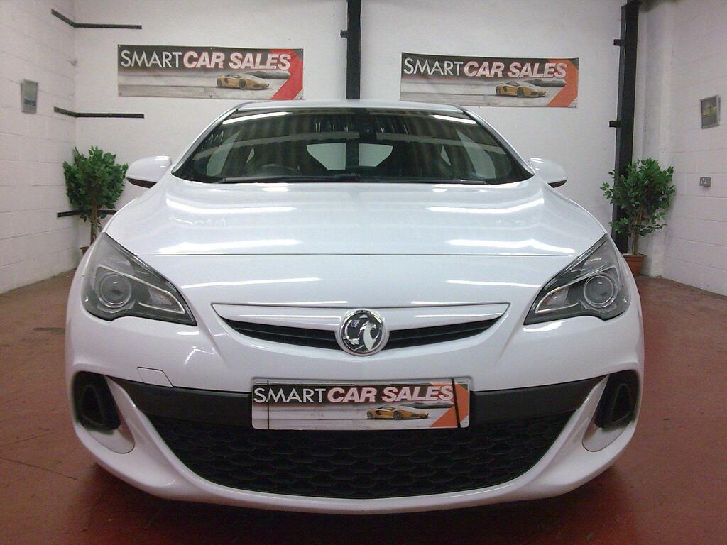 Vauxhall Astra GTC Vxr White #4
