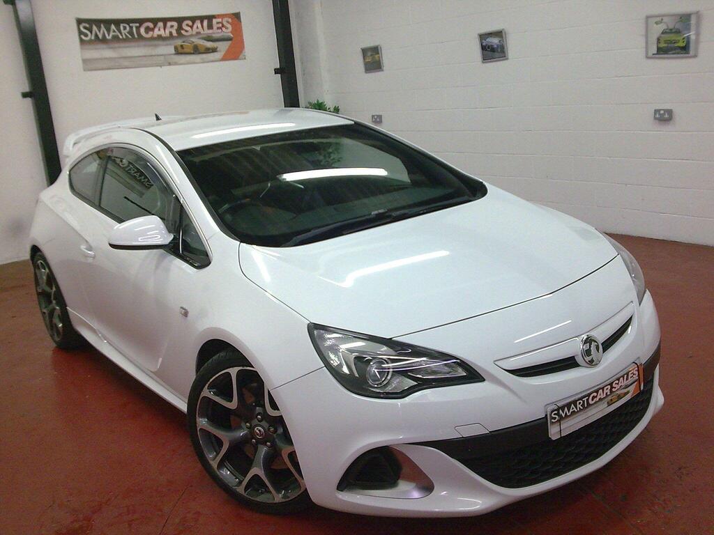 Vauxhall Astra GTC Vxr White
