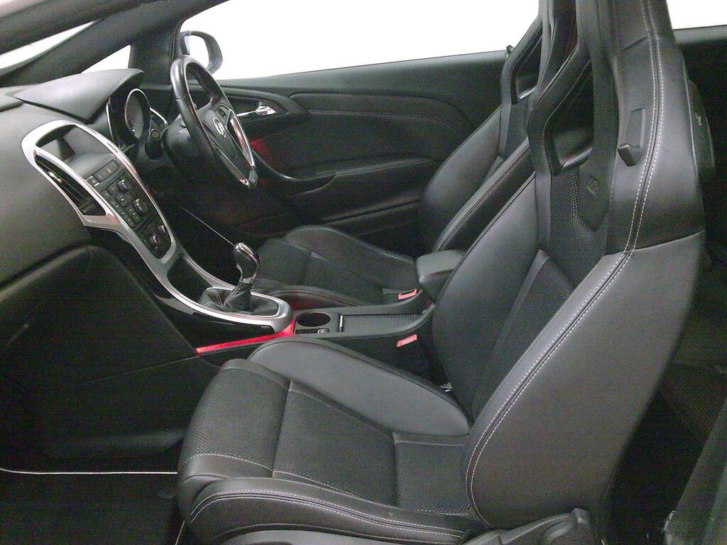 Vauxhall Astra GTC Sri Cdti Ss Black #11