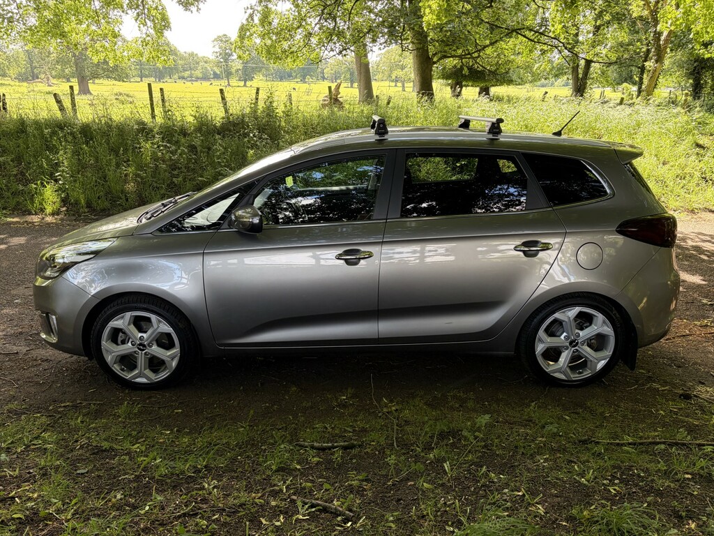 Kia Carens Mpv 1.7 Crdi 2 2016 Silver #3