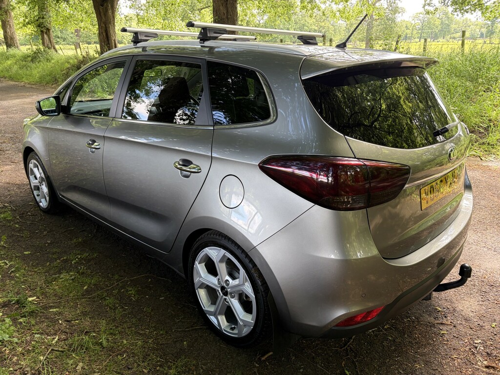 Kia Carens Mpv 1.7 Crdi 2 2016 Silver #4