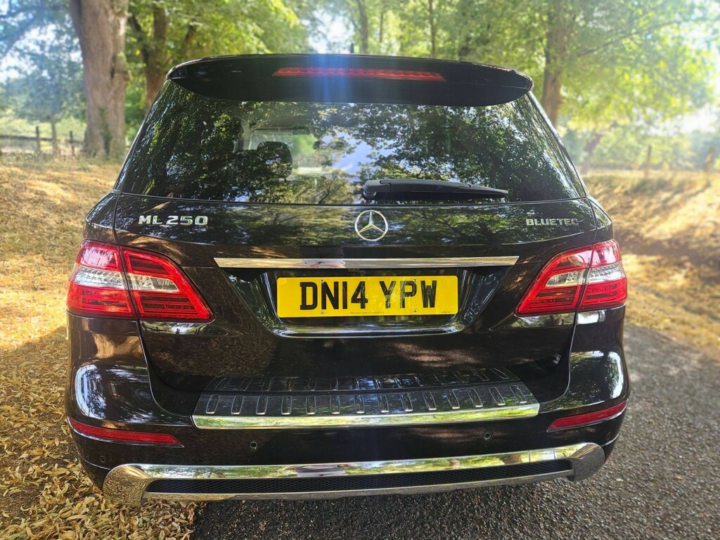 Mercedes-Benz M Class 2.1 Ml250 Bluetec Amg Sport Black #5