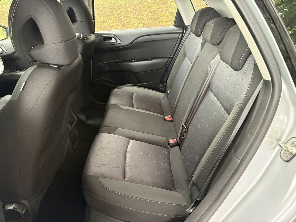 Citroen C4 1.6 Bluehdi Exclusive Red #22
