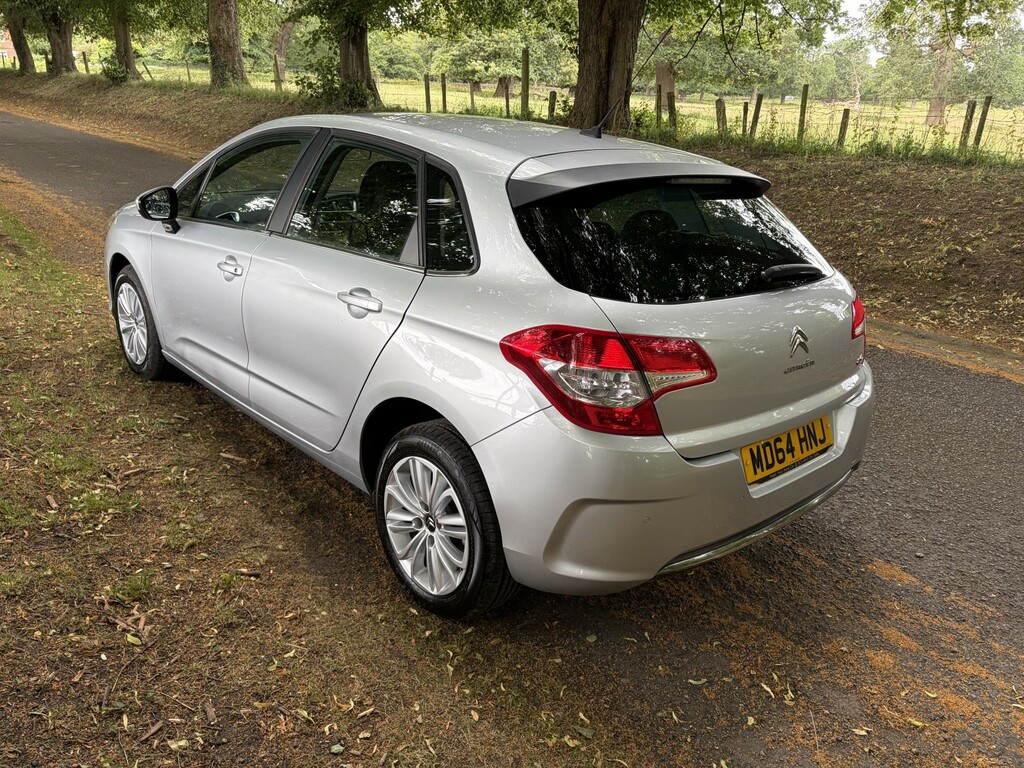 Citroen C4 1.6 Bluehdi Exclusive Red #7