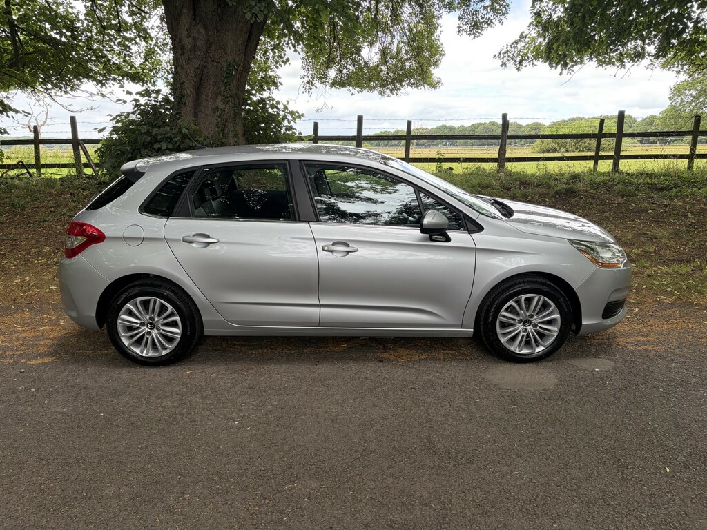 Citroen C4 1.6 Bluehdi Exclusive Red #13