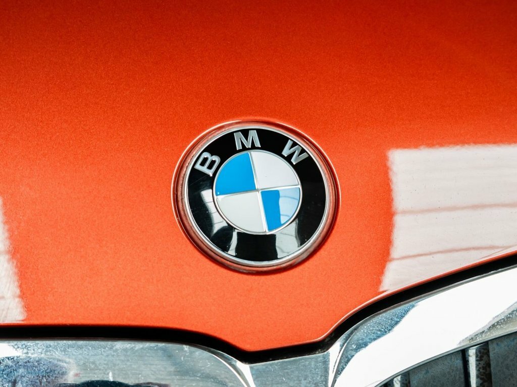 BMW 3 Series 2L Sport Pro HT69LGO Orange #4