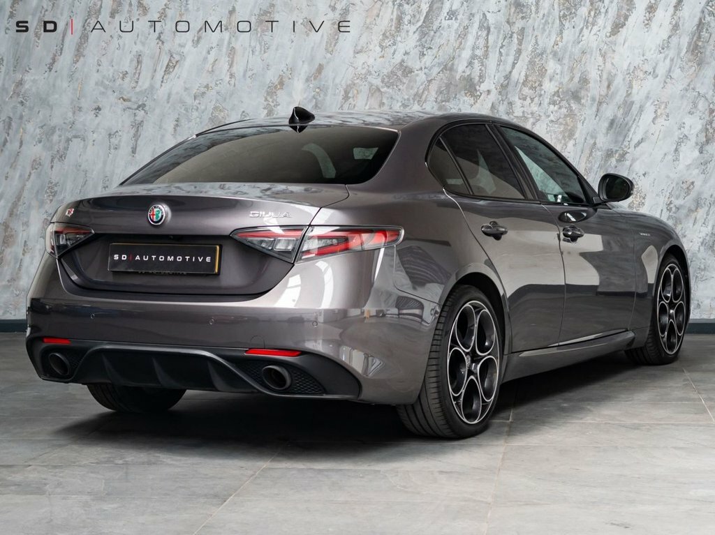 Alfa Romeo Giulia 2.0T Veloce Saloon Euro 6 Ss 2  #14