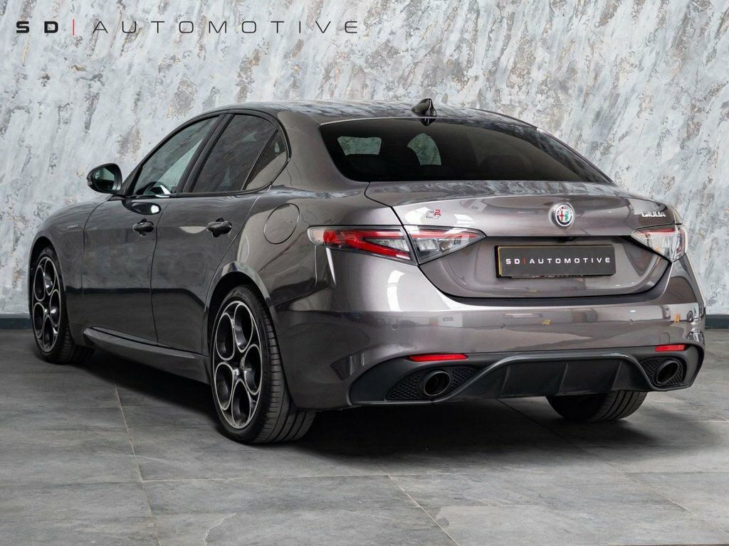 Alfa Romeo Giulia 2.0T Veloce Saloon Euro 6 Ss 2  #11