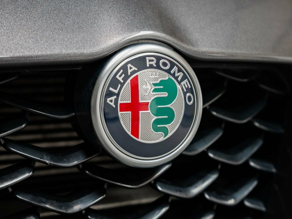 Alfa Romeo Giulia 2L Sprint Grey #4