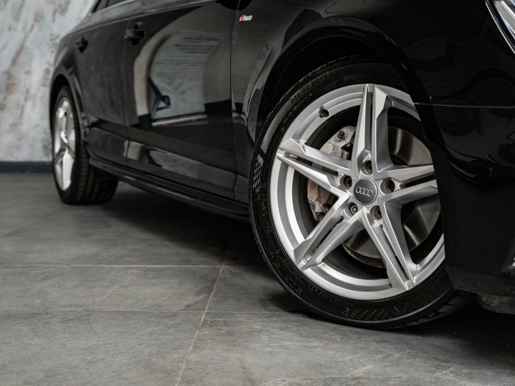 Audi A4 2L S Line YT17LXV Black #5