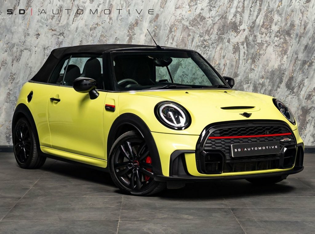 Mini Convertible 2L John Cooper Works Yellow