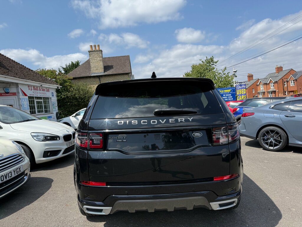 Land Rover Discovery Sport 2.0 D180 Mhev R-dynamic Hse Suv 4W RX70EZW Black #4