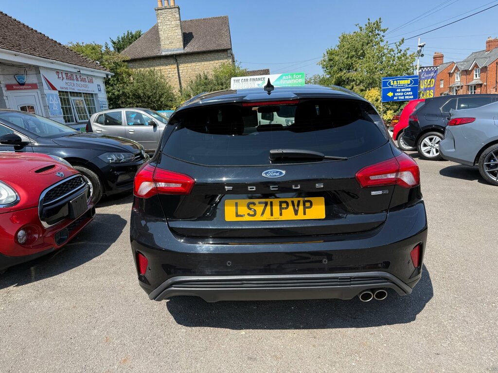 Ford Focus 1.0T Ecoboost St-line X Edition Hatchback Petr Black #6