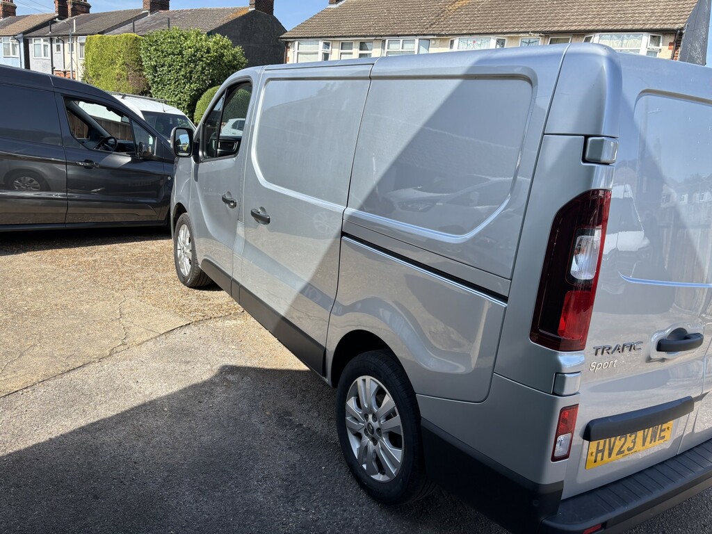 Renault Trafic 2.0 Sl28 Blue Dci 150 Sport Panel Van My22 HV23VWE Grey #3