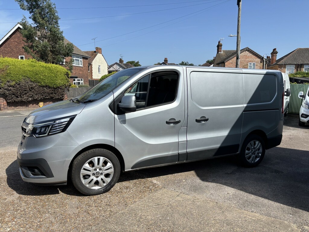 Renault Trafic 2.0 Sl28 Blue Dci 150 Sport Panel Van My22 HV23VWE Grey #2