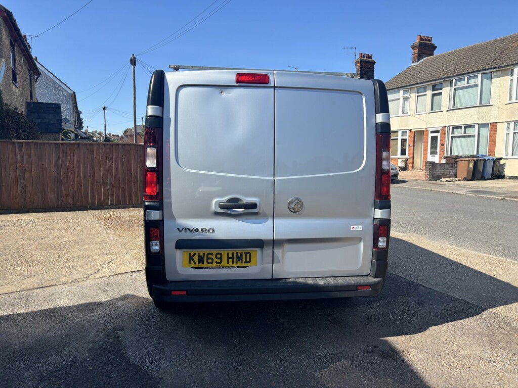 Vauxhall Vivaro 1.6 Cdti 2700 Silver #4